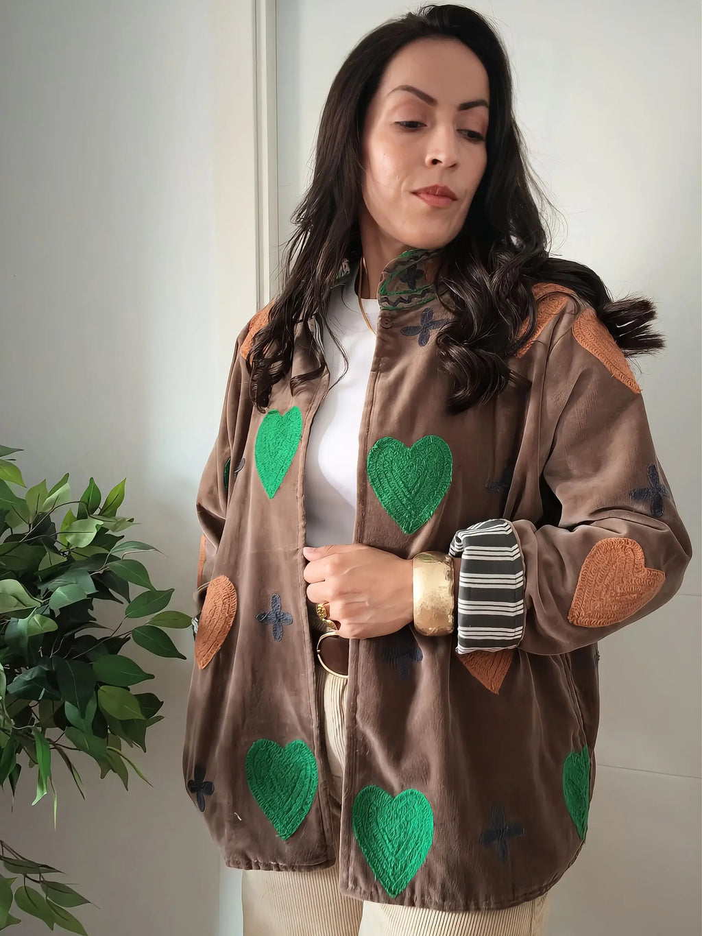 Chaqueta Chocolate Corazones.